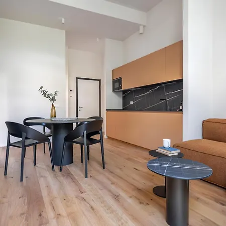 Bright 2br - 2ba - Garden - Ac - *