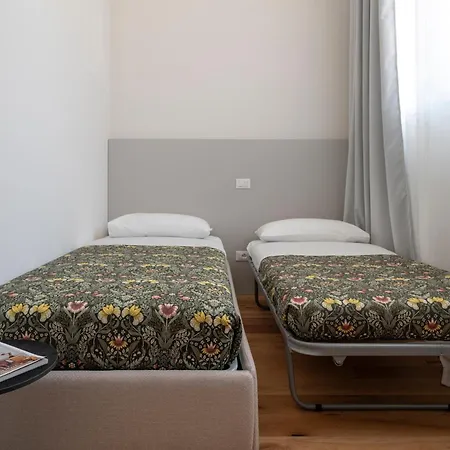 Bright 2br - 2ba - Garden - Ac - Апартаменты *